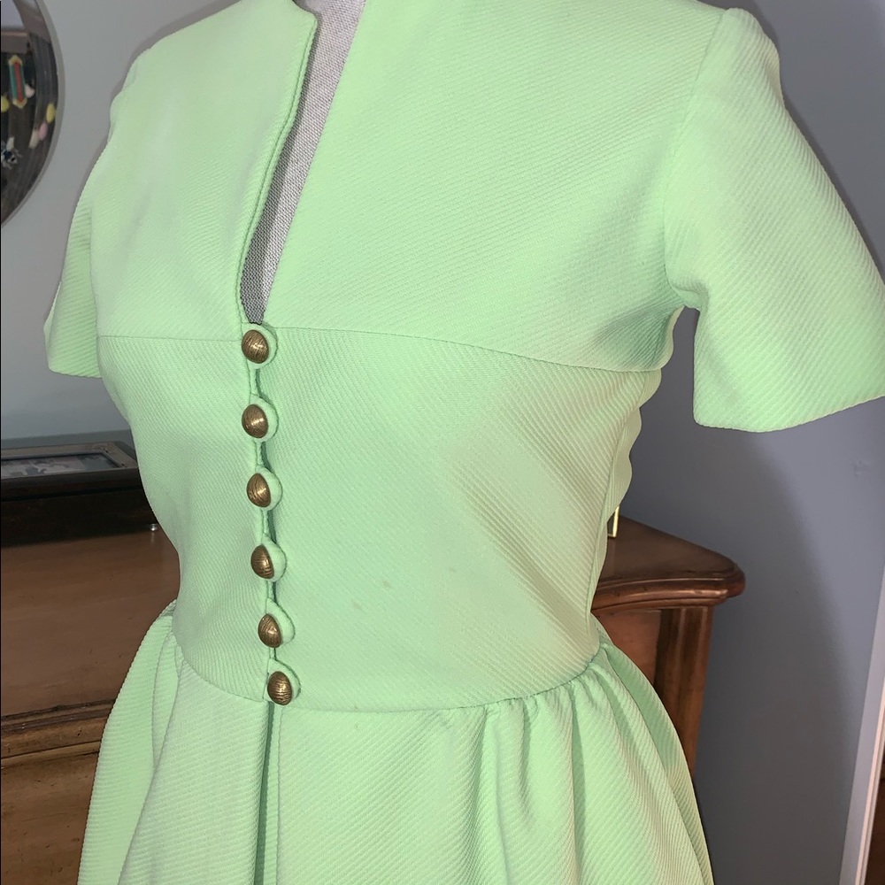 Mod Mint Dream! - Picture 3 of 13